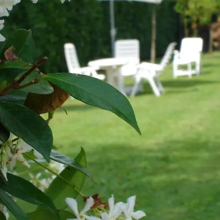 La Casa Di Linda Nocleg ze śniadaniem 4*