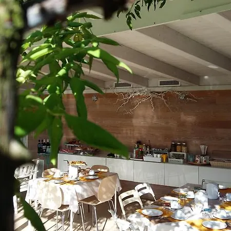 La Casa Di Linda Nocleg ze śniadaniem 4*